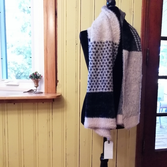 NWT Leith Mohair Winter Scarf - Picture 4 of 7